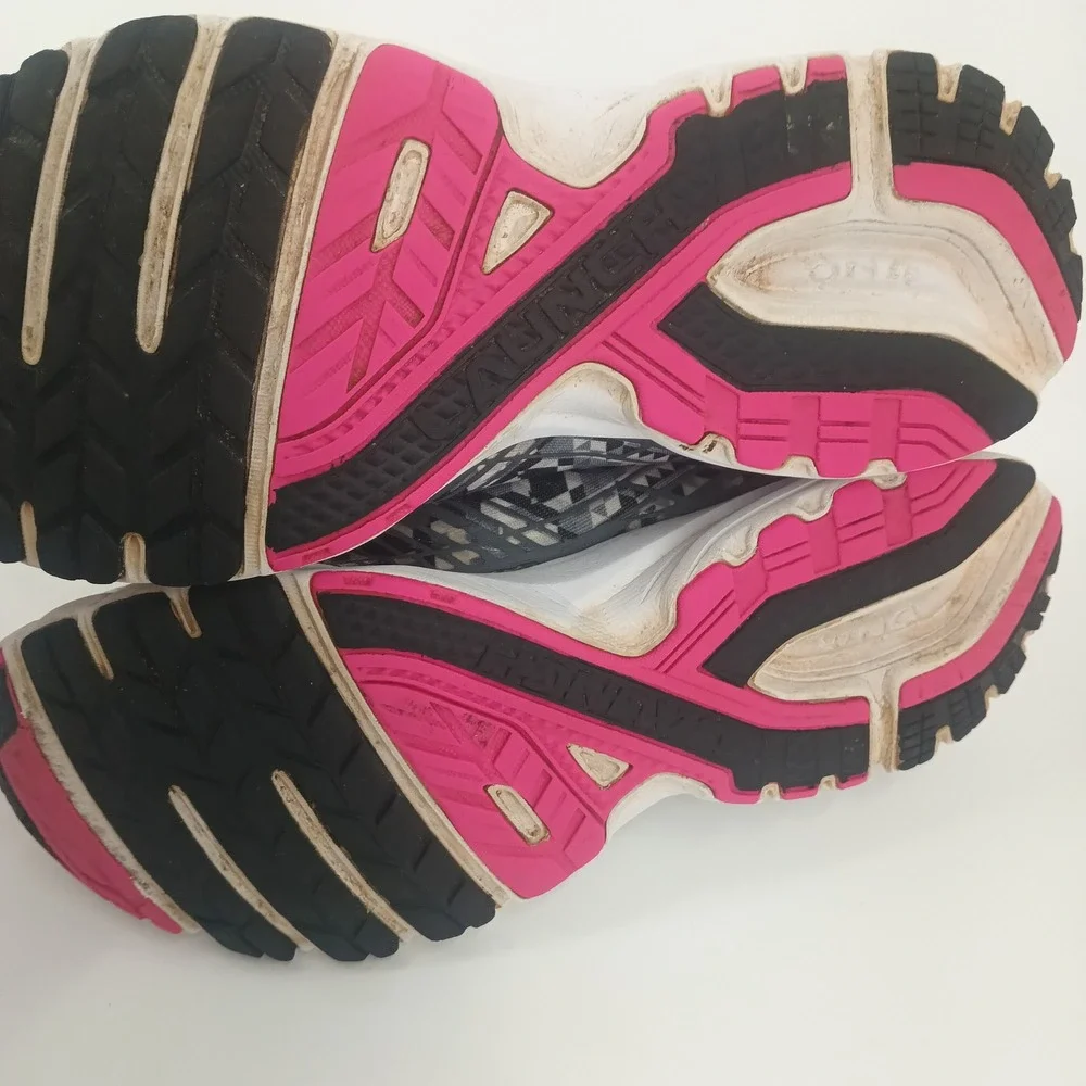Brooks Launch 3 Womens Running Shoes Pink Grey Geometric Mosaic DNA Sneakers